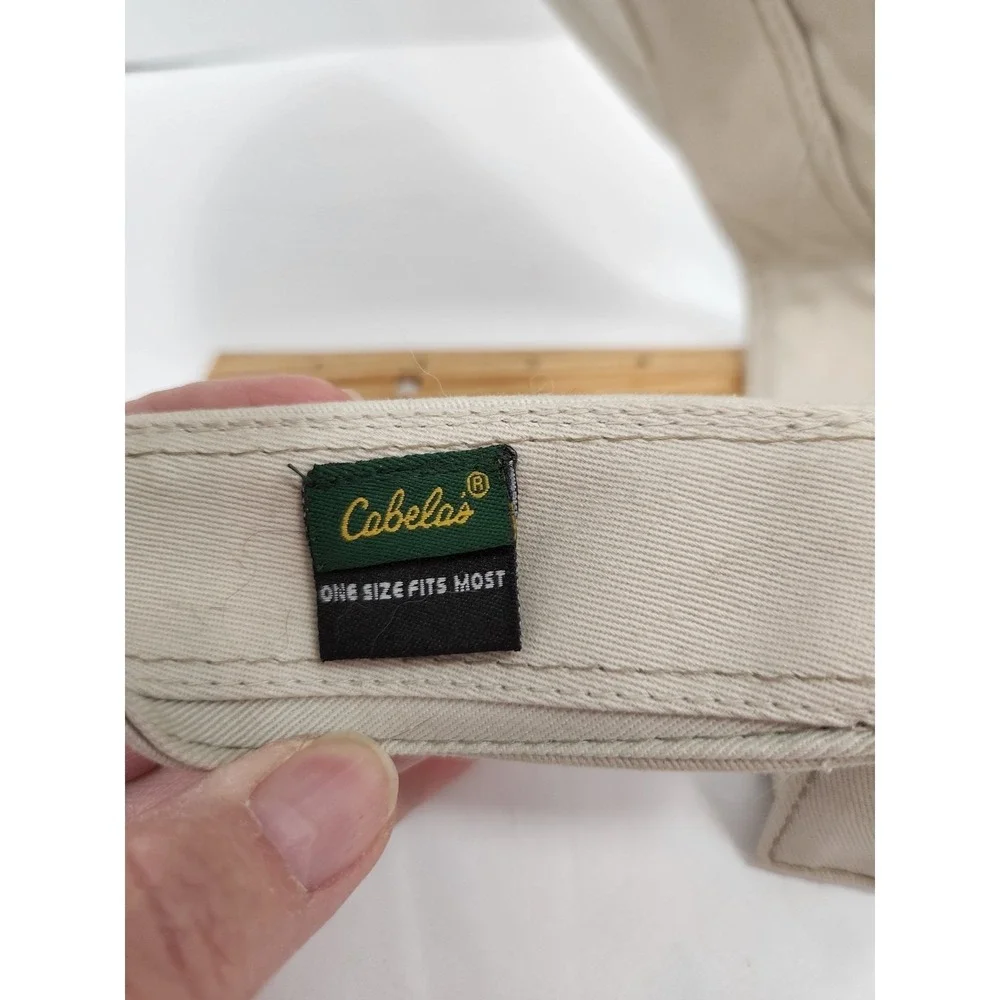 Cabel'a‎ sun visor - like new